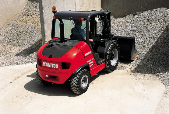 Counterbalance Forklift in gravel